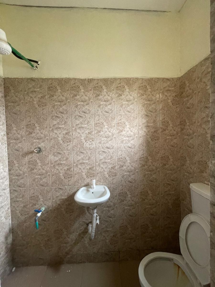 Spacious & Standard Self Contain Room with Ac & Heat Extractor, Akoka, Yaba, Lagos, Self Contain (single Rooms) for Rent