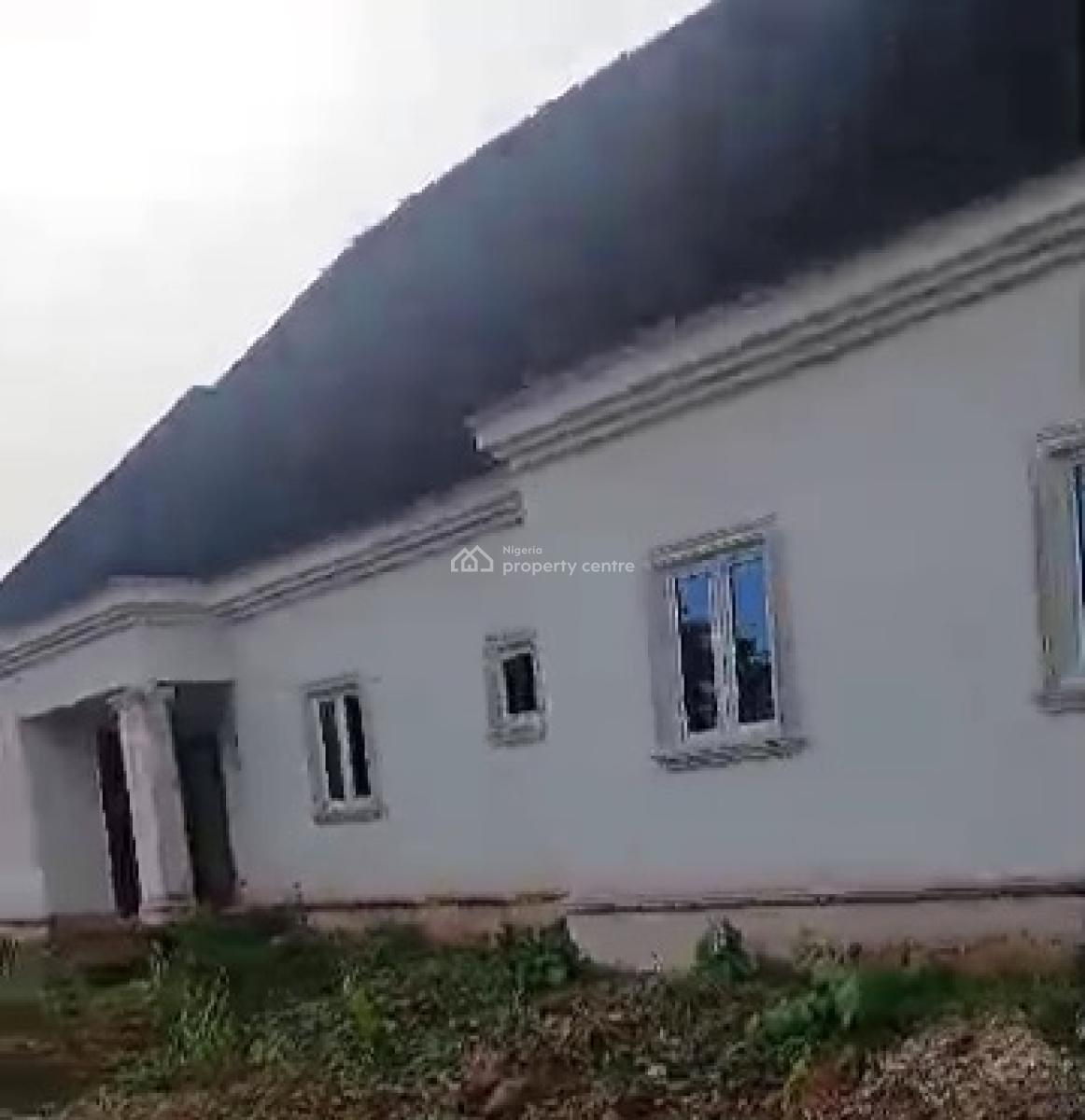 2 Flat of 3 Bedroom Each 100ft By 200ft Land, Obayantor Community, Off Sapele Road, Benin, Oredo, Edo, Detached Bungalow for Sale