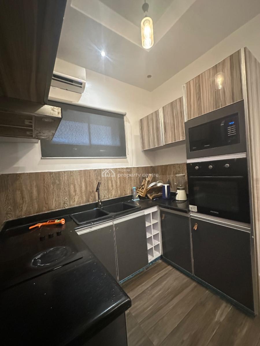Fully Furnished 2 Bedroom Apartment, Lekki Phase 1, Lekki, Lagos, Flat / Apartment for Rent