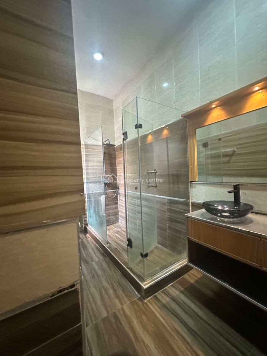 Fully Furnished 2 Bedroom Apartment, Lekki Phase 1, Lekki, Lagos, Flat / Apartment for Rent