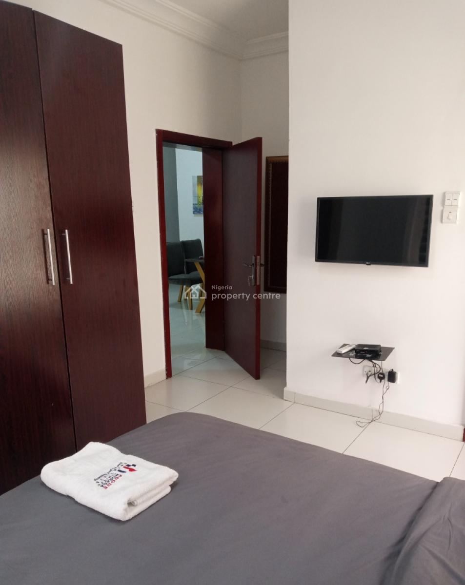 Furnished & Serviced 2 Bedroom Apartment with 24-hour Power Supply, Novabase Estate, Admiralty Way, Lekki Phase 1, Lekki, Lagos, Flat / Apartment for Rent