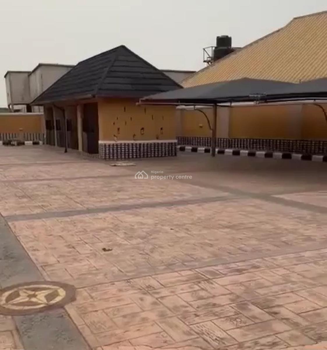 4flats of 3bedroom Each Security Post 100ft By 100ft Land, Amagba Gra, Ugbor Central, Benin, Oredo, Edo, Block of Flats for Sale