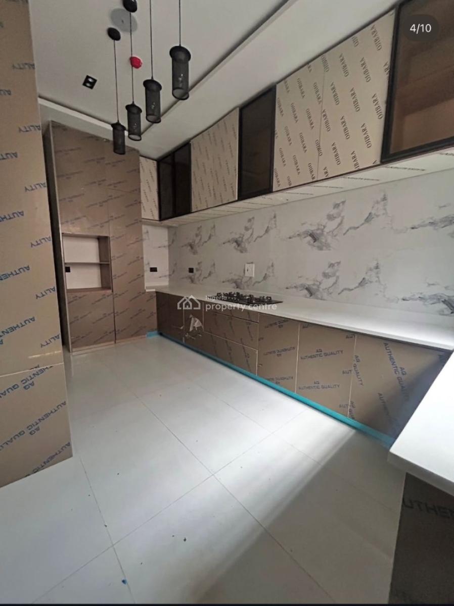 Well Maintained 3 Bedroom Terrace Duplex with Bq., Osapa London, Osapa, Lekki, Lagos, Terraced Duplex for Sale