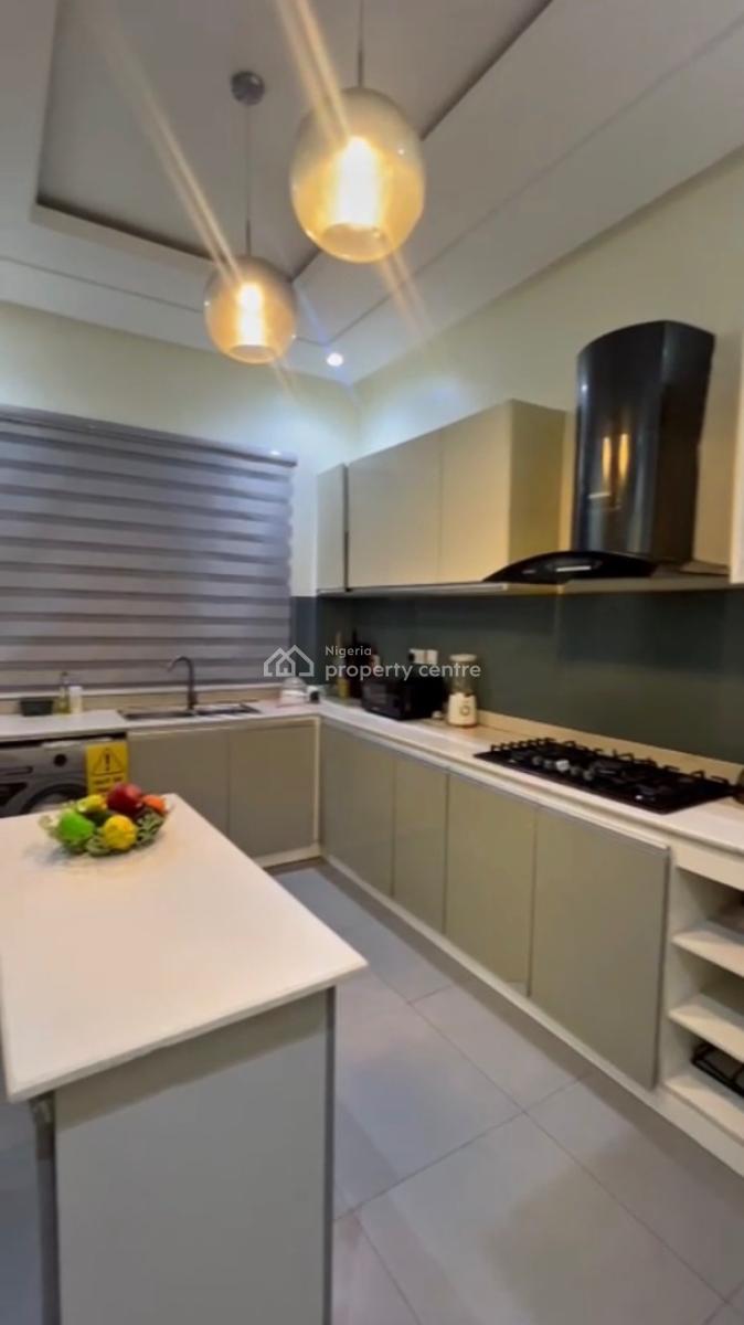 Fully Furnished 3 Bedroom, Ologolo, Ologolo, Lekki, Lagos, Flat / Apartment for Rent