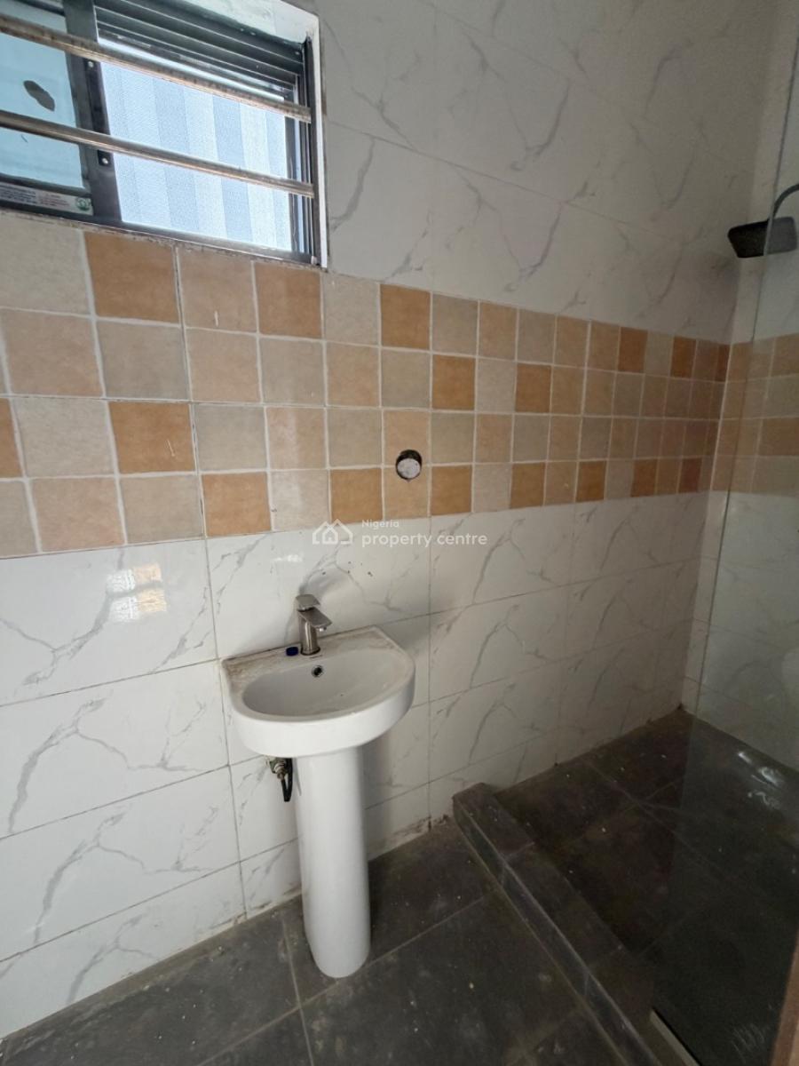Spacious Newly Built 2 Bedroom Flat, Spg Ologolo, Lekki, Lagos, Flat / Apartment for Rent