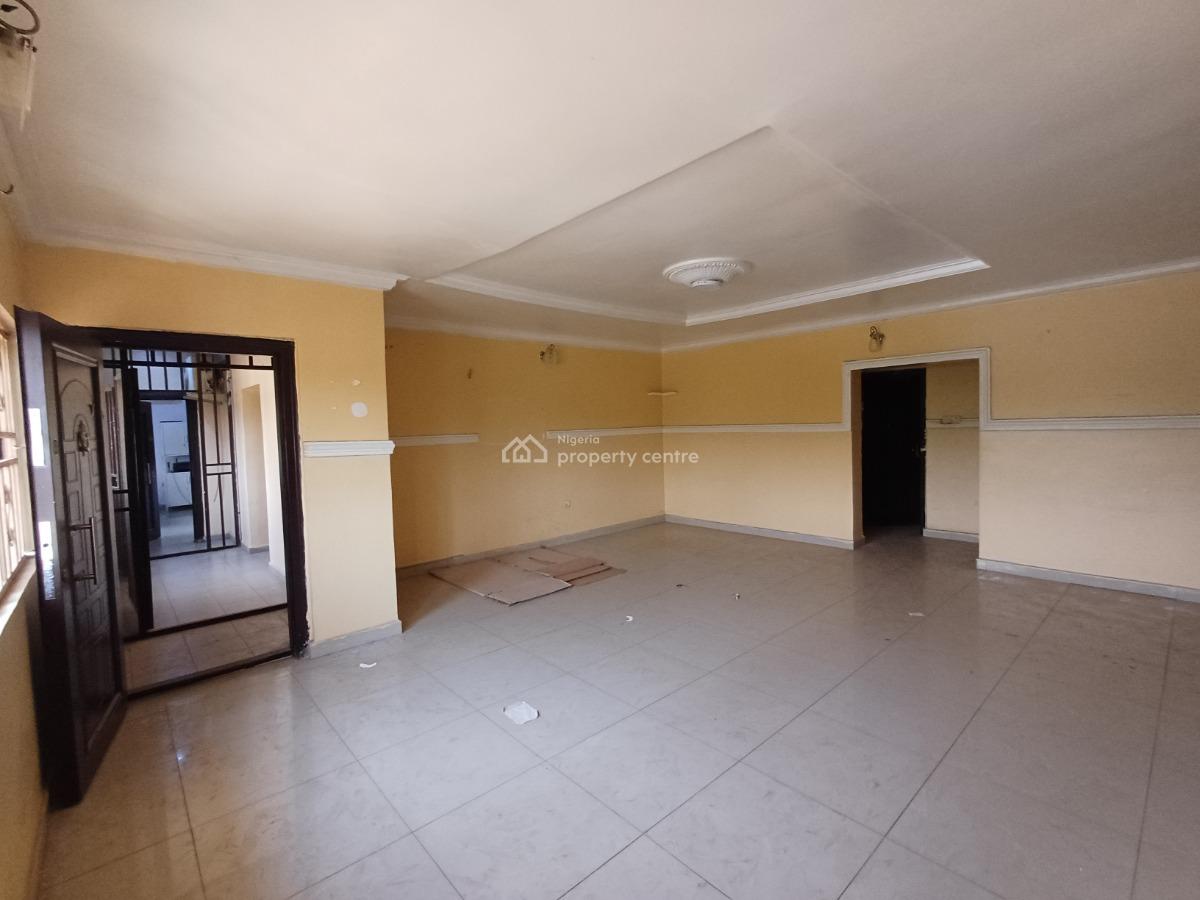 Spacious 3 Bedroom Flat on The Second Floor (office/ Residential), Wuse 2, Abuja, Flat / Apartment for Rent