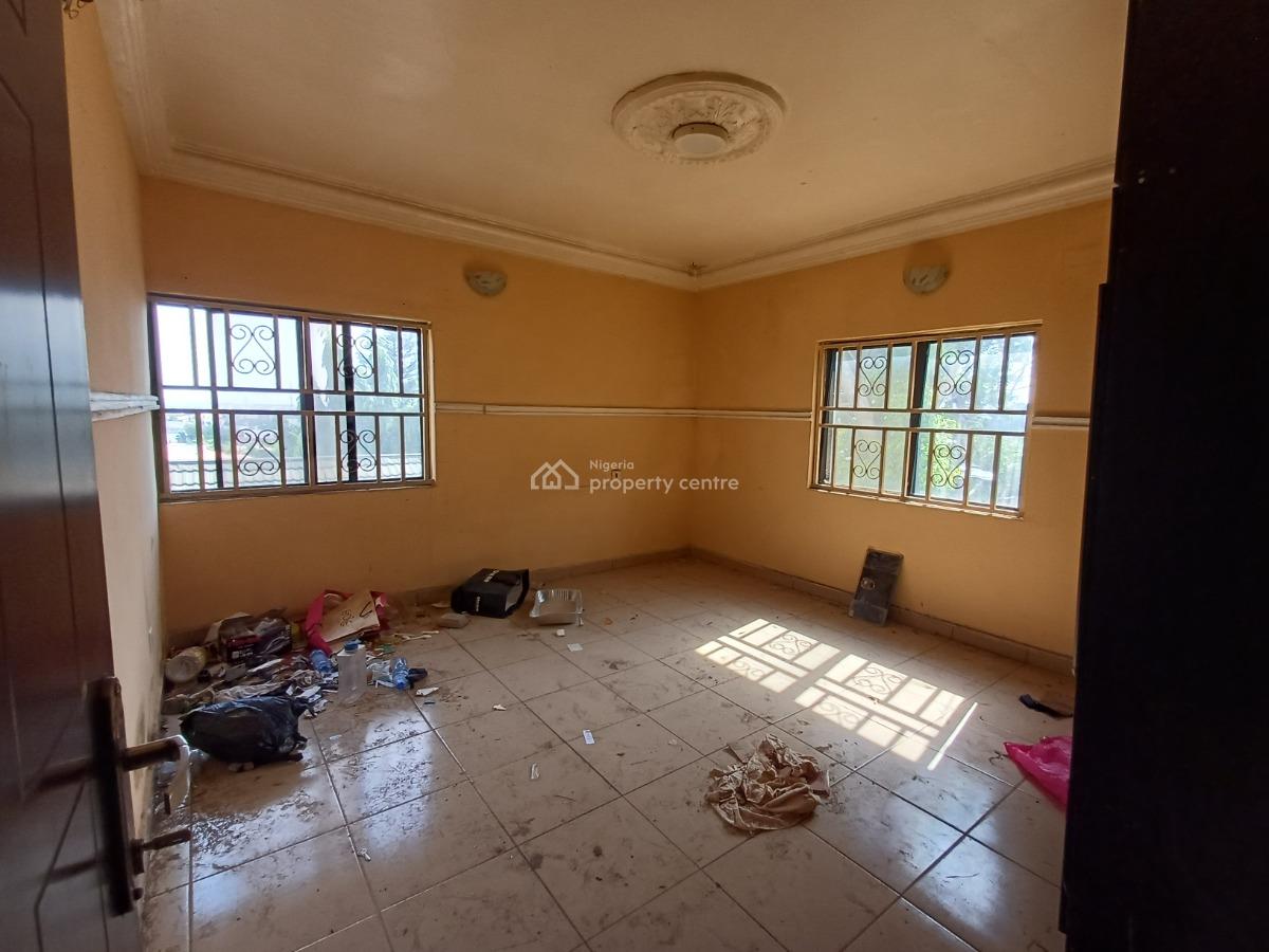 Spacious 3 Bedroom Flat on The Second Floor (office/ Residential), Wuse 2, Abuja, Flat / Apartment for Rent