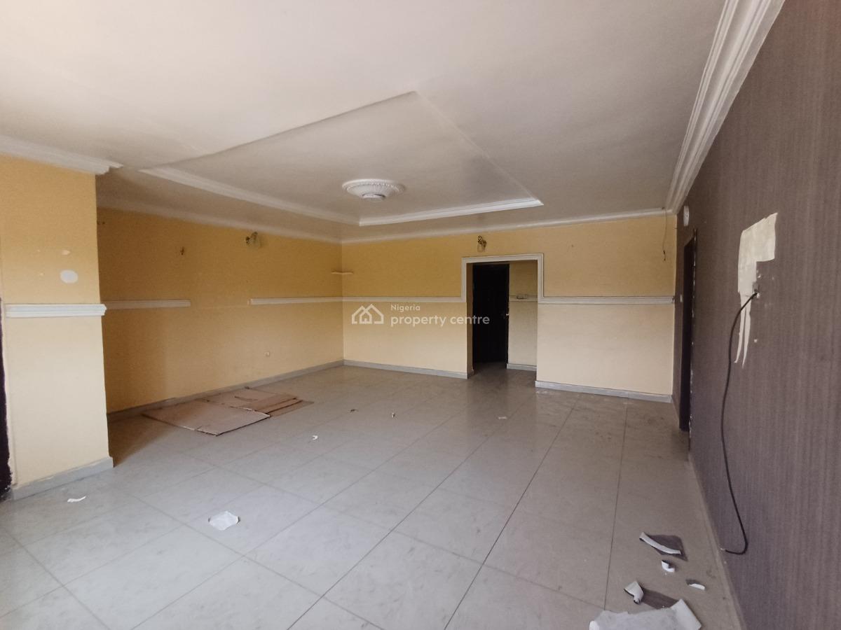Spacious 3 Bedroom Flat on The Second Floor (office/ Residential), Wuse 2, Abuja, Flat / Apartment for Rent