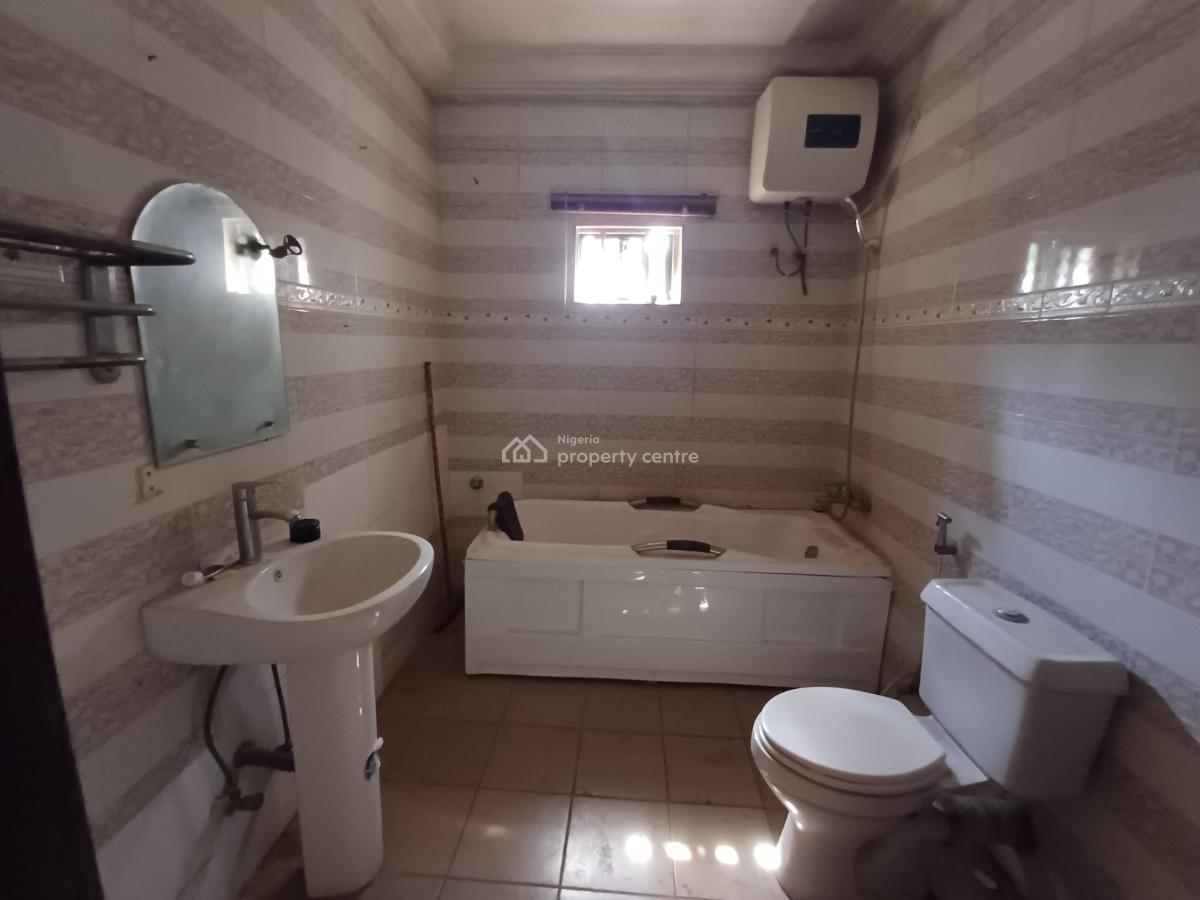 Spacious 3 Bedroom Flat on The Second Floor (office/ Residential), Wuse 2, Abuja, Flat / Apartment for Rent