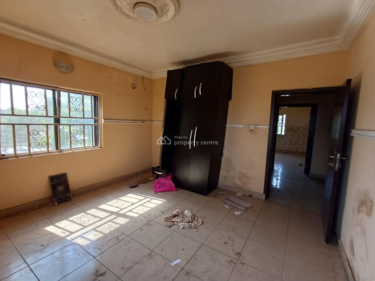 Spacious 3 Bedroom Flat on The Second Floor (office/ Residential), Wuse 2, Abuja, Flat / Apartment for Rent