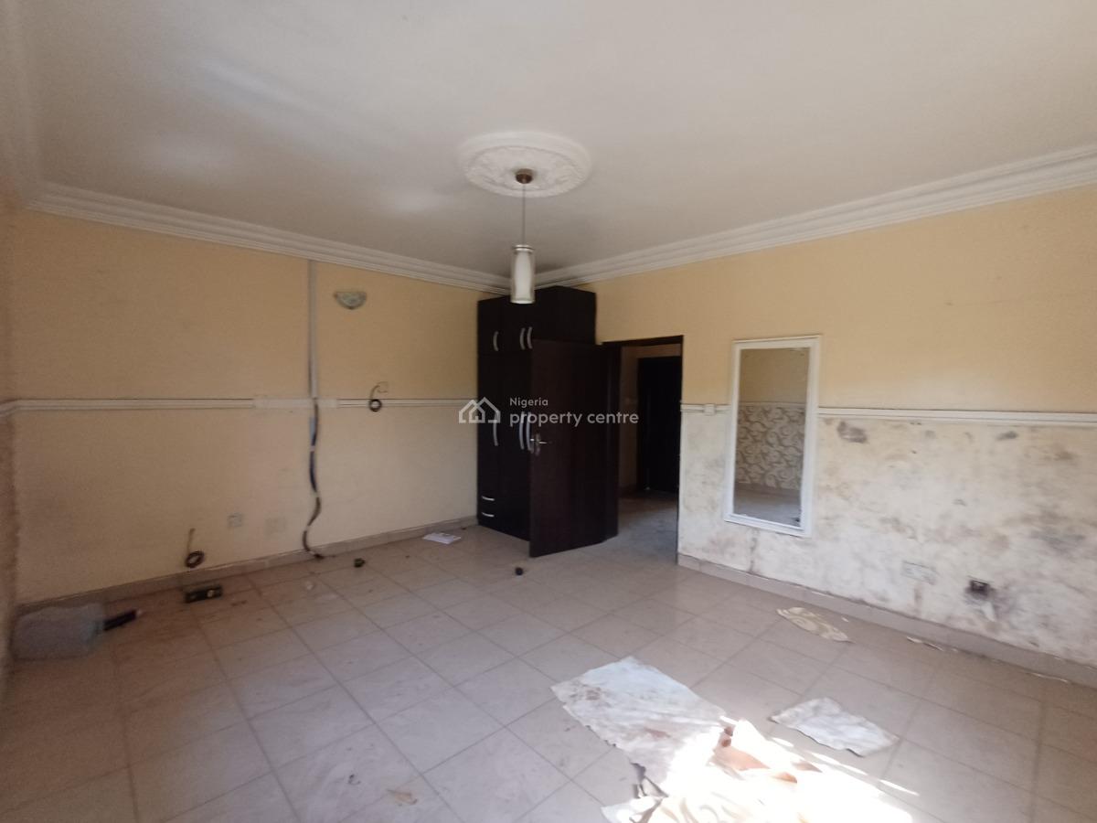 Spacious 3 Bedroom Flat on The Second Floor (office/ Residential), Wuse 2, Abuja, Flat / Apartment for Rent