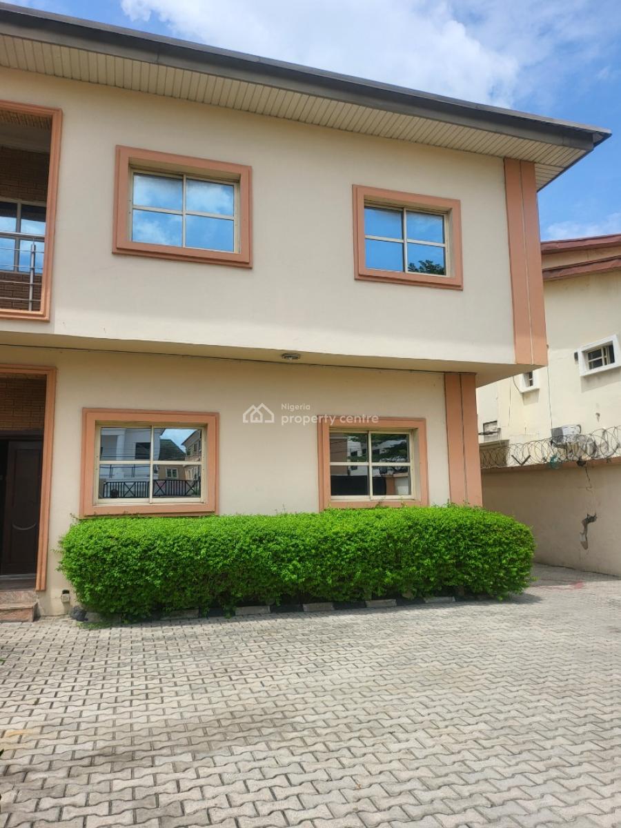 5 Bedroom Semi-detached Duplex with Bq, Lekki Phase 1, Lekki, Lagos, Semi-detached Duplex for Rent