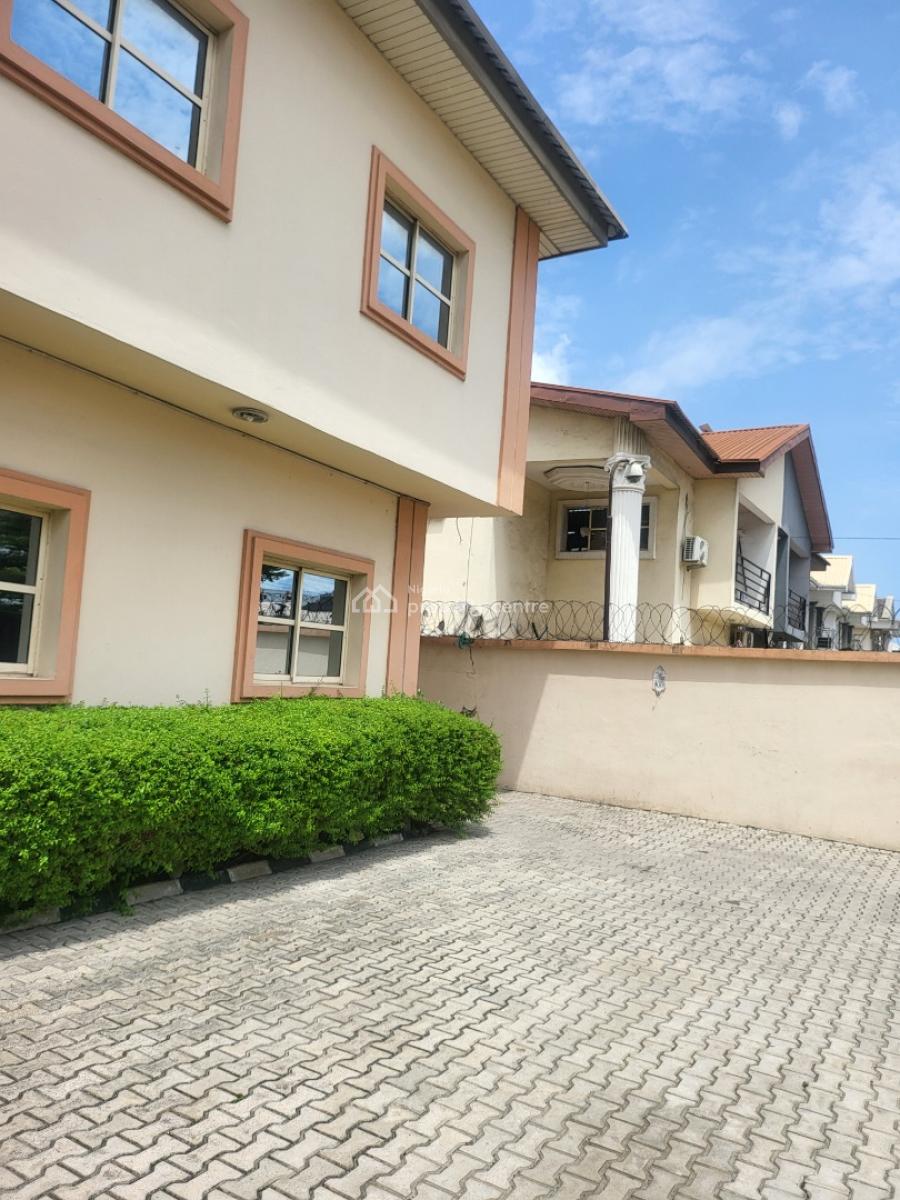 5 Bedroom Semi-detached Duplex with Bq, Lekki Phase 1, Lekki, Lagos, Semi-detached Duplex for Rent