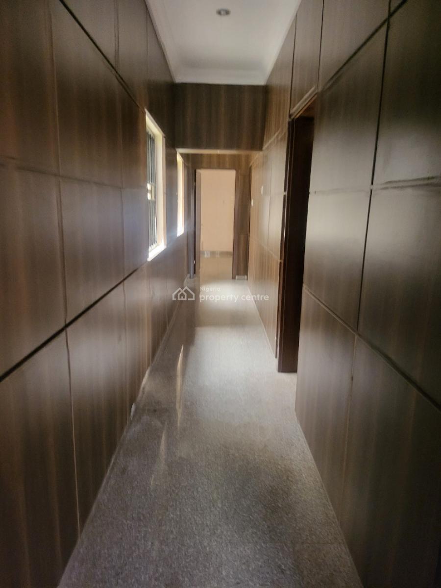 5 Bedroom Semi-detached Duplex with Bq, Lekki Phase 1, Lekki, Lagos, Semi-detached Duplex for Rent
