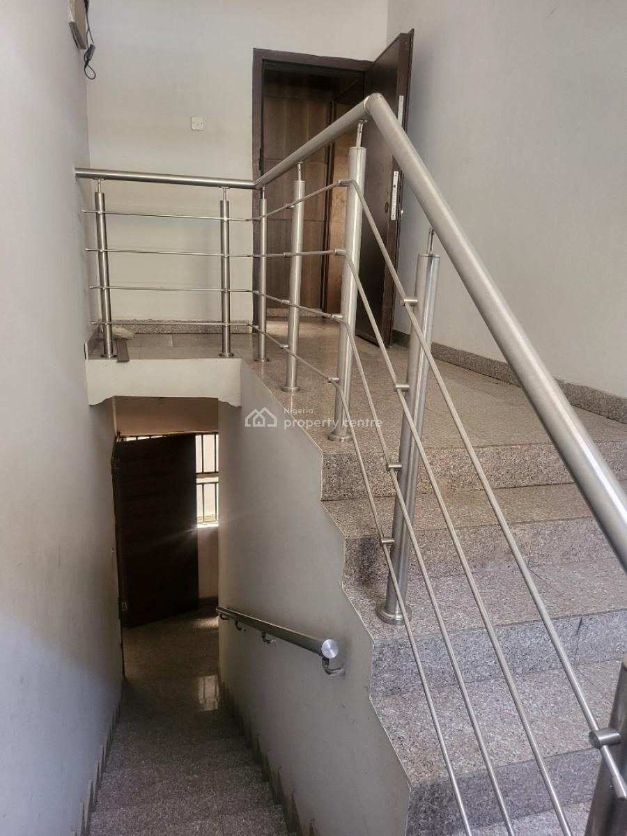 5 Bedroom Semi-detached Duplex with Bq, Lekki Phase 1, Lekki, Lagos, Semi-detached Duplex for Rent