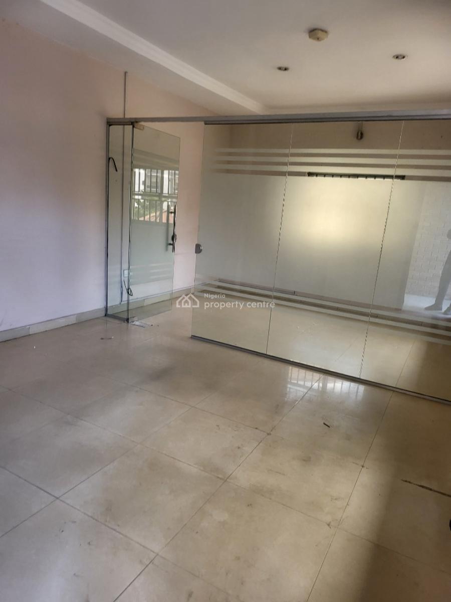 5 Bedroom Semi-detached Duplex with Bq, Lekki Phase 1, Lekki, Lagos, Semi-detached Duplex for Rent