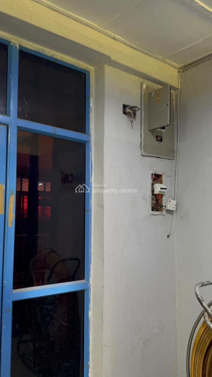 Strategic Office Space, Gwarinpa, Abuja, Plaza / Complex / Mall for Rent