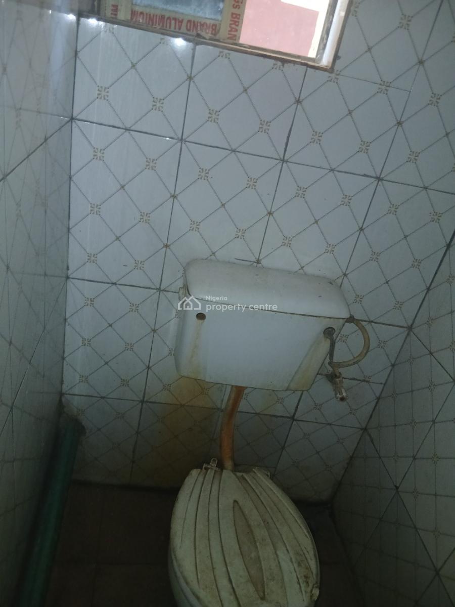 Very Big Massive Roomself with Carpark, Yaba, Lagos, Self Contain (single Rooms) for Rent