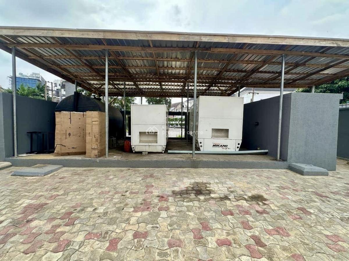 Modern 3-bedroom Ensuite Apartment with Pool and Generator, Lekki Phase 1, Lekki, Lagos, Flat / Apartment for Rent