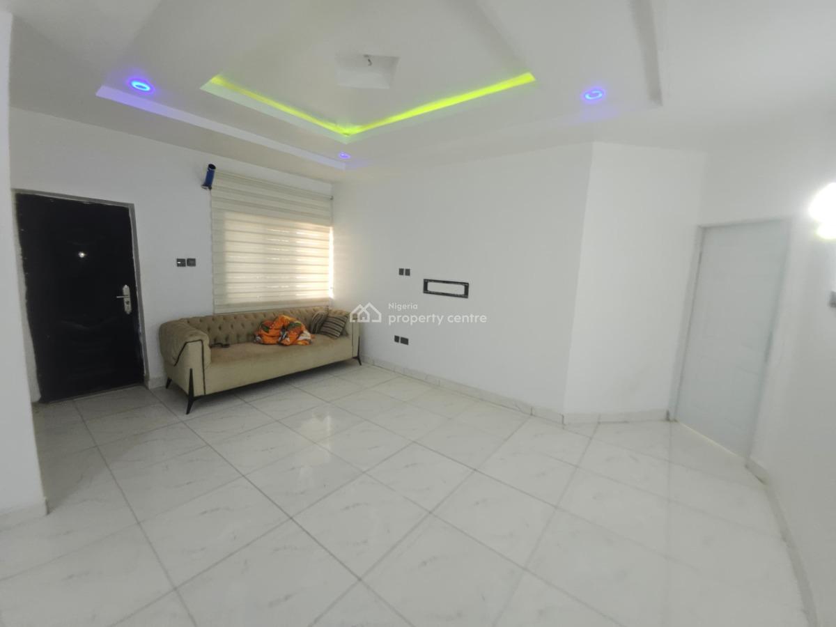 Very Clean 4 Bedroom Penthouse, Behind Shafa Filling Station, Sabon Lugbe, Lugbe District, Abuja, Detached Duplex for Rent