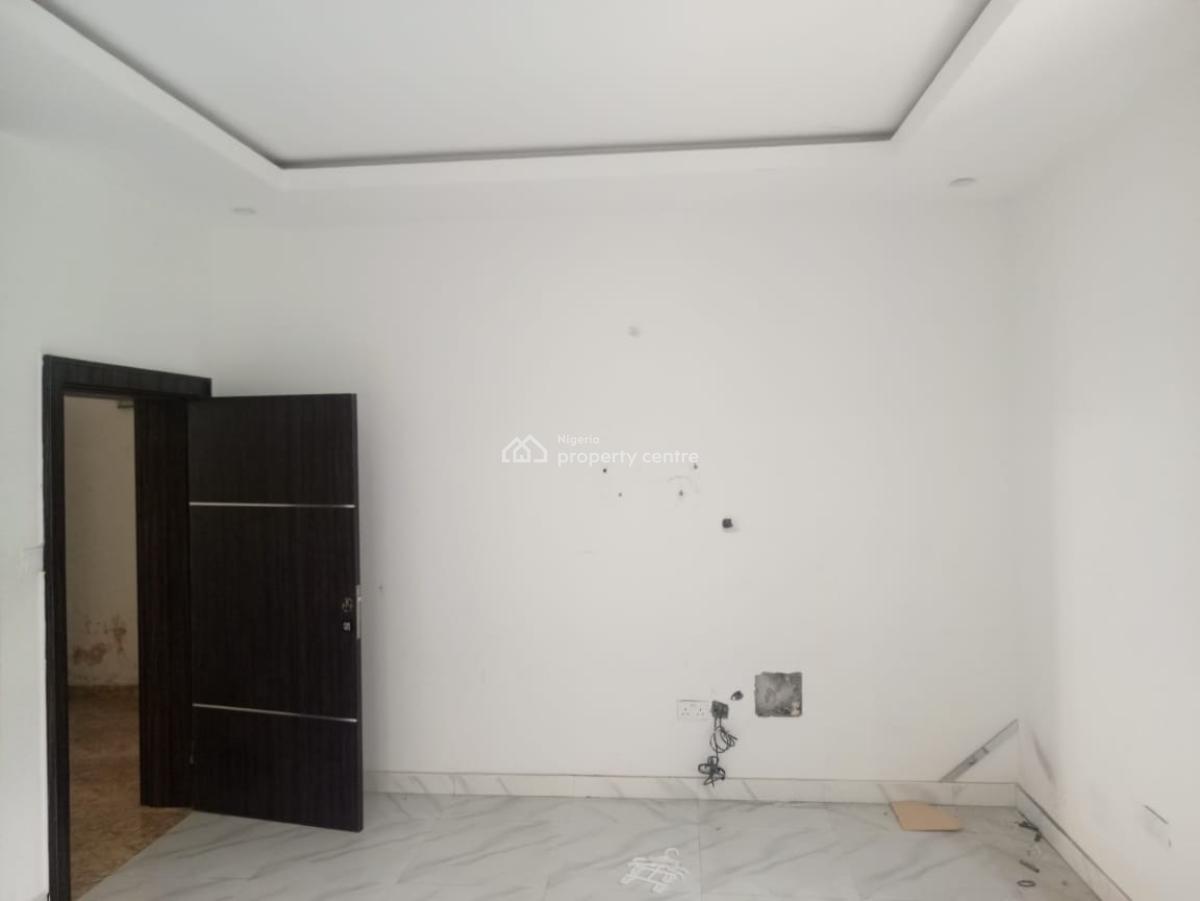 3 Bedroom Apartment, Lugbe District, Abuja, Flat / Apartment for Rent