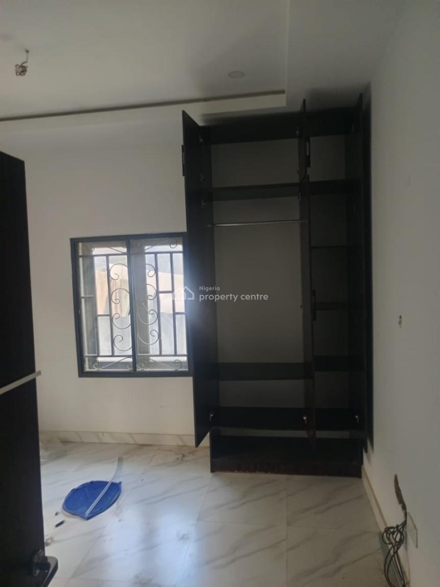 3 Bedroom Apartment, Lugbe District, Abuja, Flat / Apartment for Rent