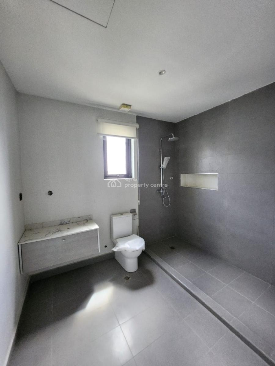 Fully Serviced 4 Bedroom Terrace Duplex in a Prestigious Estate, Lekki Phase 1, Lekki, Lagos, Terraced Duplex for Sale