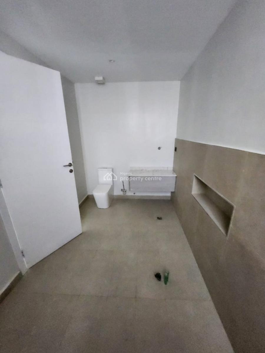 Fully Serviced 4 Bedroom Terrace Duplex in a Prestigious Estate, Lekki Phase 1, Lekki, Lagos, Terraced Duplex for Sale