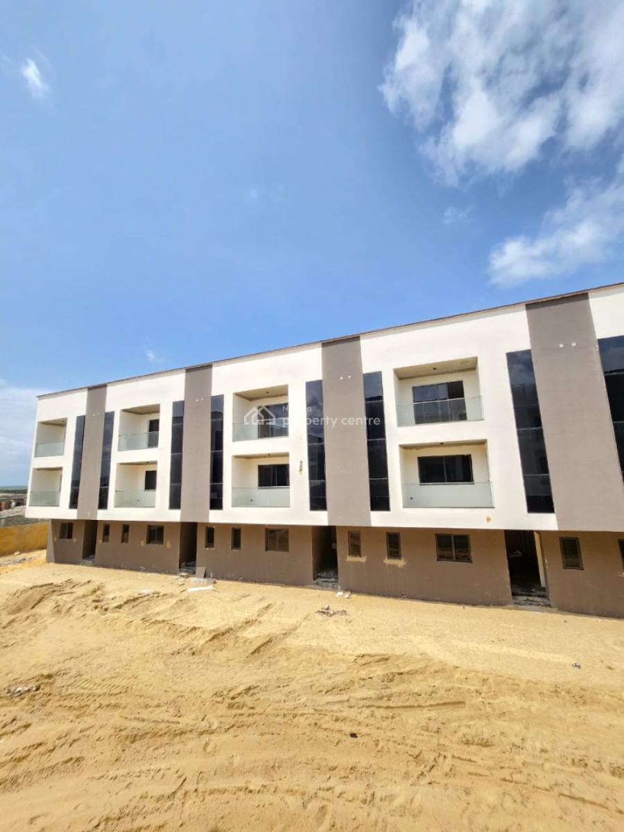 Fully Serviced 4 Bedroom Terrace Duplex in a Prestigious Estate, Lekki Phase 1, Lekki, Lagos, Terraced Duplex for Sale
