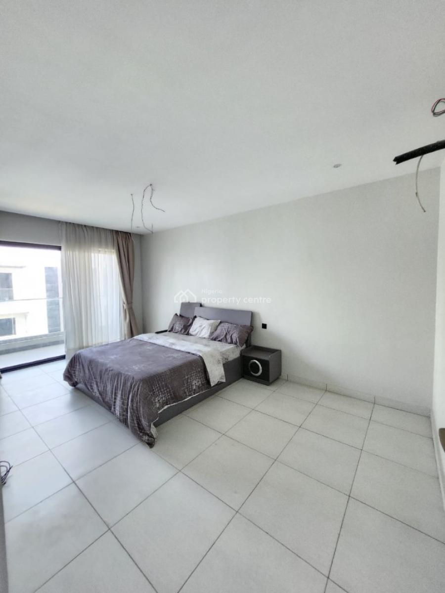 Fully Serviced 4 Bedroom Terrace Duplex in a Prestigious Estate, Lekki Phase 1, Lekki, Lagos, Terraced Duplex for Sale