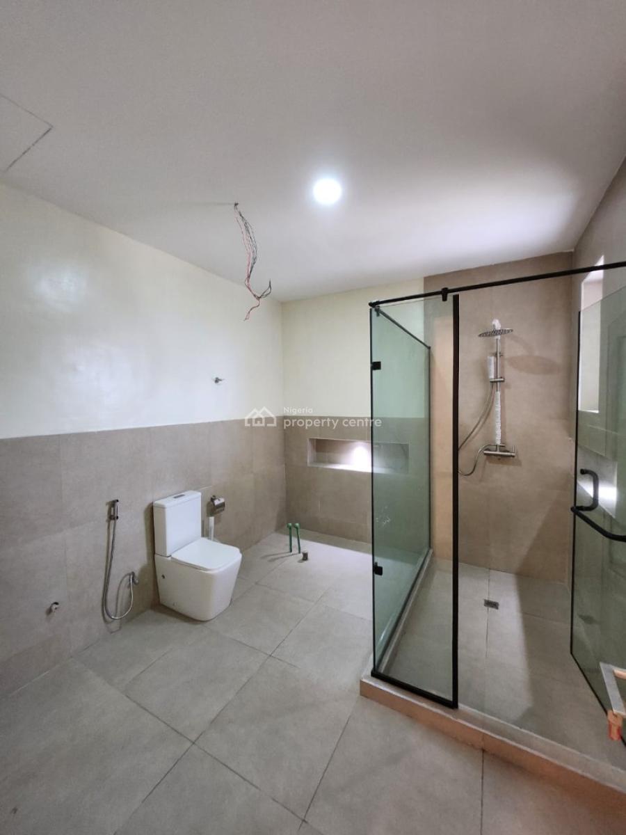 Fully Serviced 4 Bedroom Semi Detached Duplex, Lekki Phase 1, Lekki, Lagos, Terraced Duplex for Sale