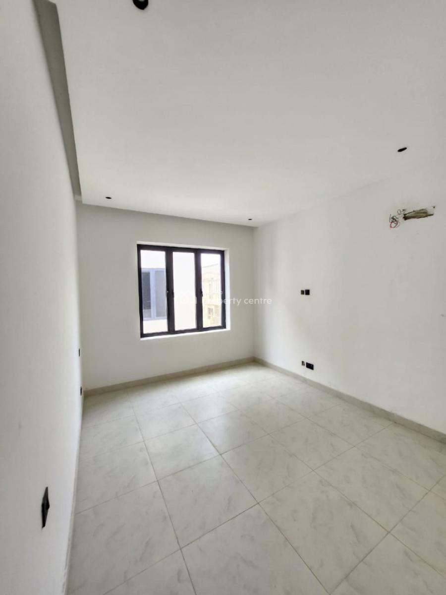 Fully Serviced 4 Bedroom Semi Detached Duplex, Lekki Phase 1, Lekki, Lagos, Terraced Duplex for Sale