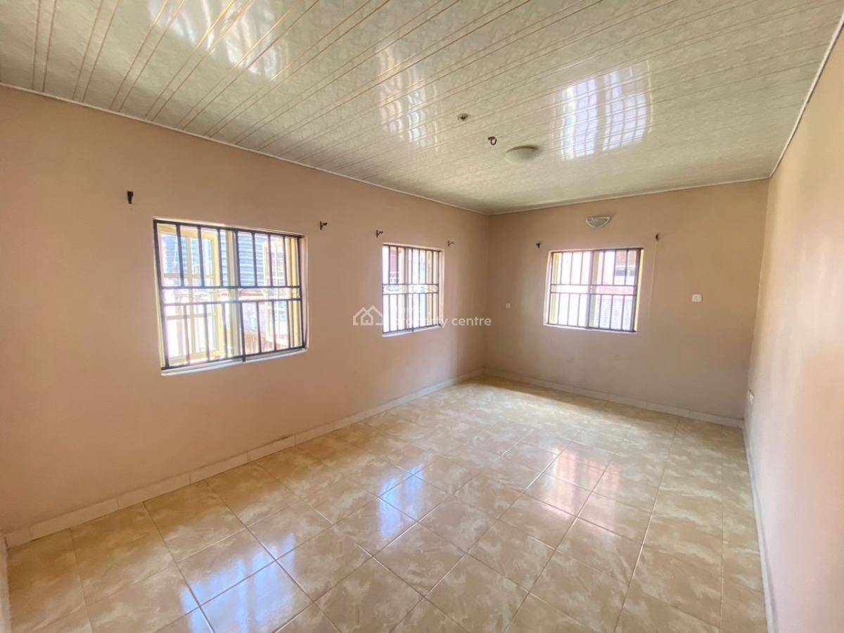 Massive 2bedroom Flat Upstairs, Onishion Ibeju-lekki Lagos State Nigeria, Lakowe, Ibeju Lekki, Lagos, Flat / Apartment for Rent