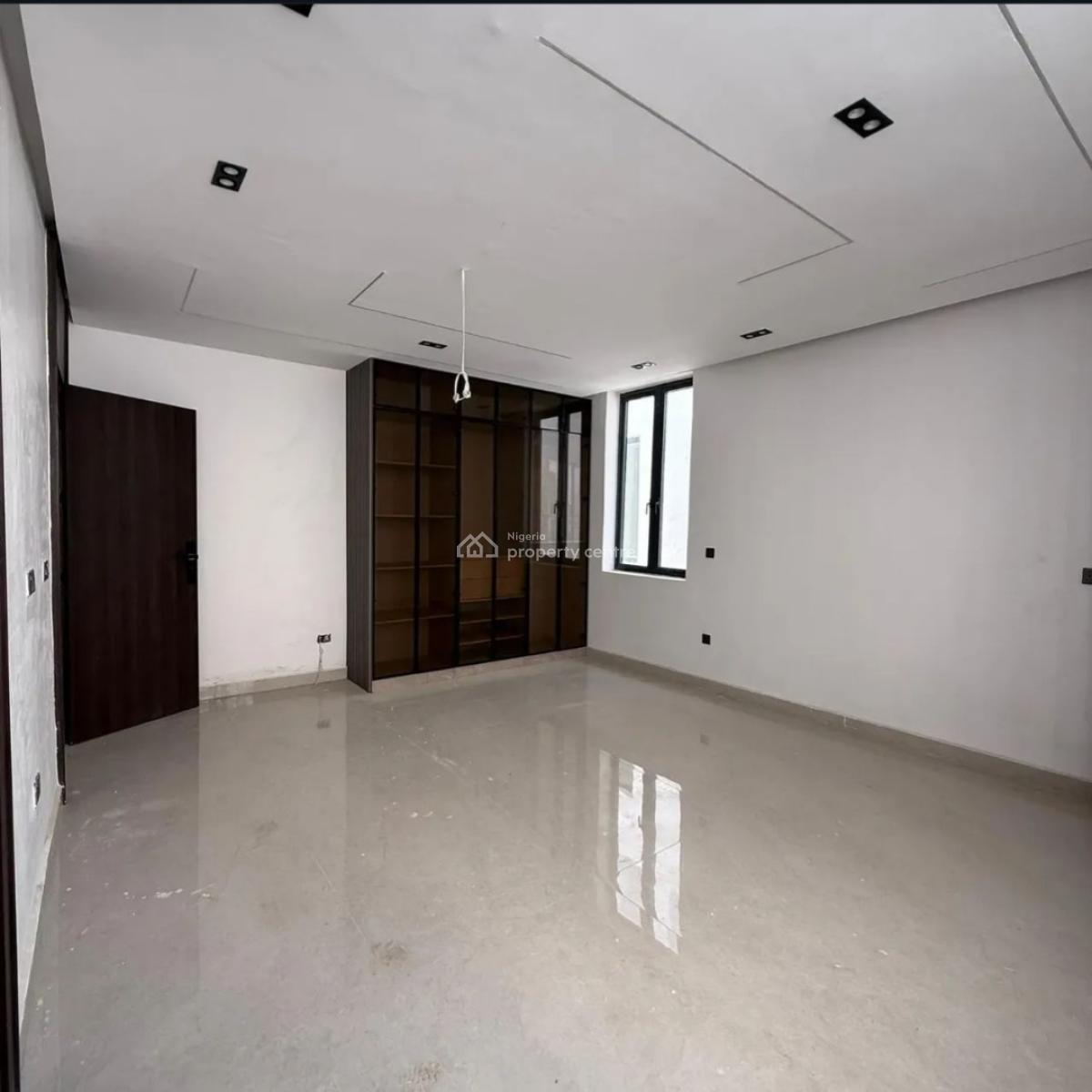 6 Bedroom Luxury Villa with 2 Rooms Bq,, Lekki Phase 1, Lekki, Lagos, Detached Duplex for Sale