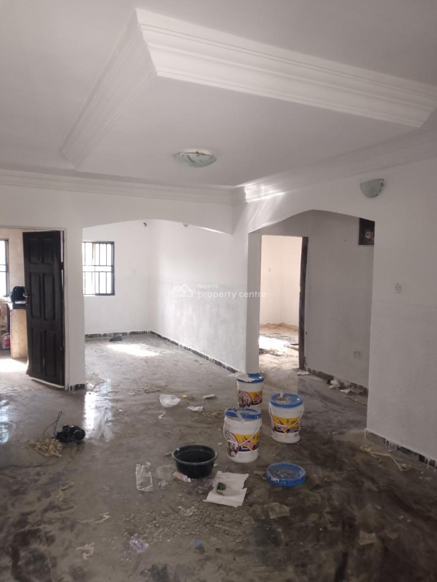 Massive 2bedroom Flat Upstairs, Gated Estate Opposite Rain Oil Abijo Gra, Sangotedo, Ajah, Lagos, Flat / Apartment for Rent