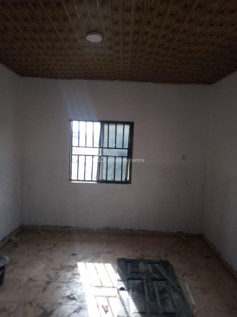 Massive 2bedroom Flat Upstairs, Gated Estate Opposite Rain Oil Abijo Gra, Sangotedo, Ajah, Lagos, Flat / Apartment for Rent