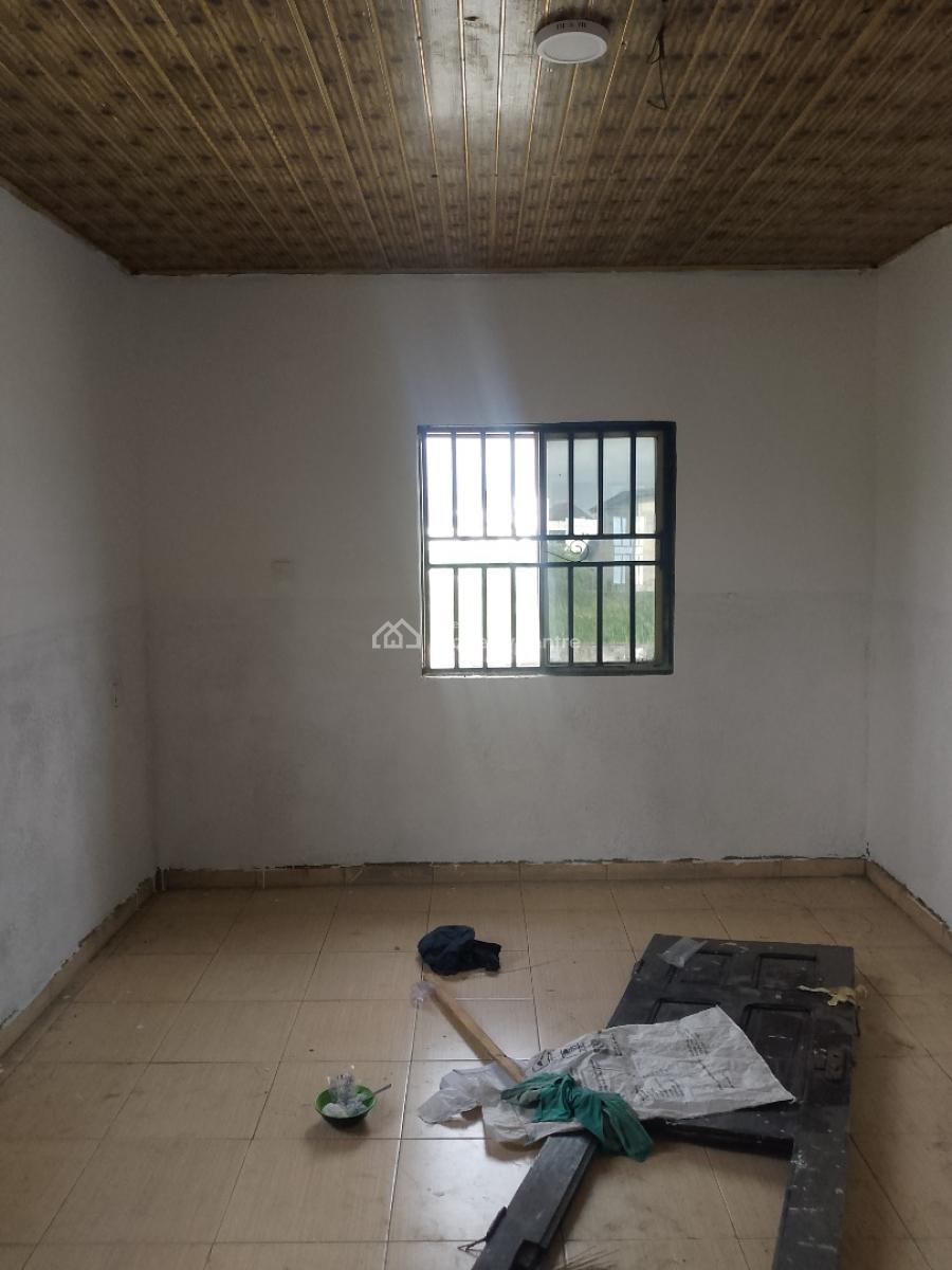 Massive 2bedroom Flat Upstairs, Gated Estate Opposite Rain Oil Abijo Gra, Sangotedo, Ajah, Lagos, Flat / Apartment for Rent
