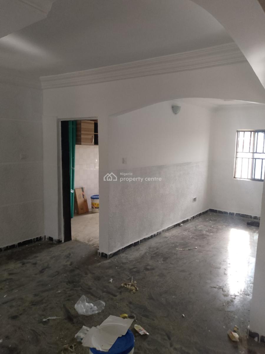 Massive 2bedroom Flat Upstairs, Gated Estate Opposite Rain Oil Abijo Gra, Sangotedo, Ajah, Lagos, Flat / Apartment for Rent