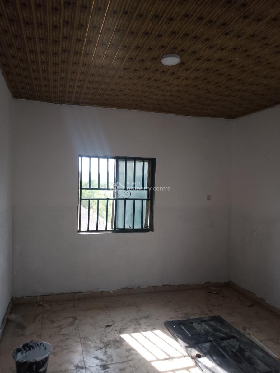 Massive 2bedroom Flat Upstairs, Gated Estate Opposite Rain Oil Abijo Gra, Sangotedo, Ajah, Lagos, Flat / Apartment for Rent