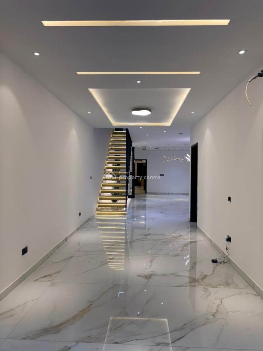 5 Bedrooms, Phase1, Lekki, Lagos, Semi-detached Duplex for Sale