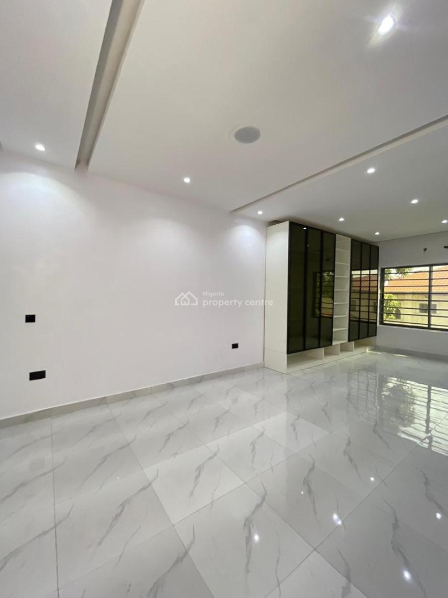 Executive & Spacious 3 Bedroom Apartment with Bq & Elevator, Lekki Phase 1 Lagos, Lekki, Lagos, Flat / Apartment for Sale