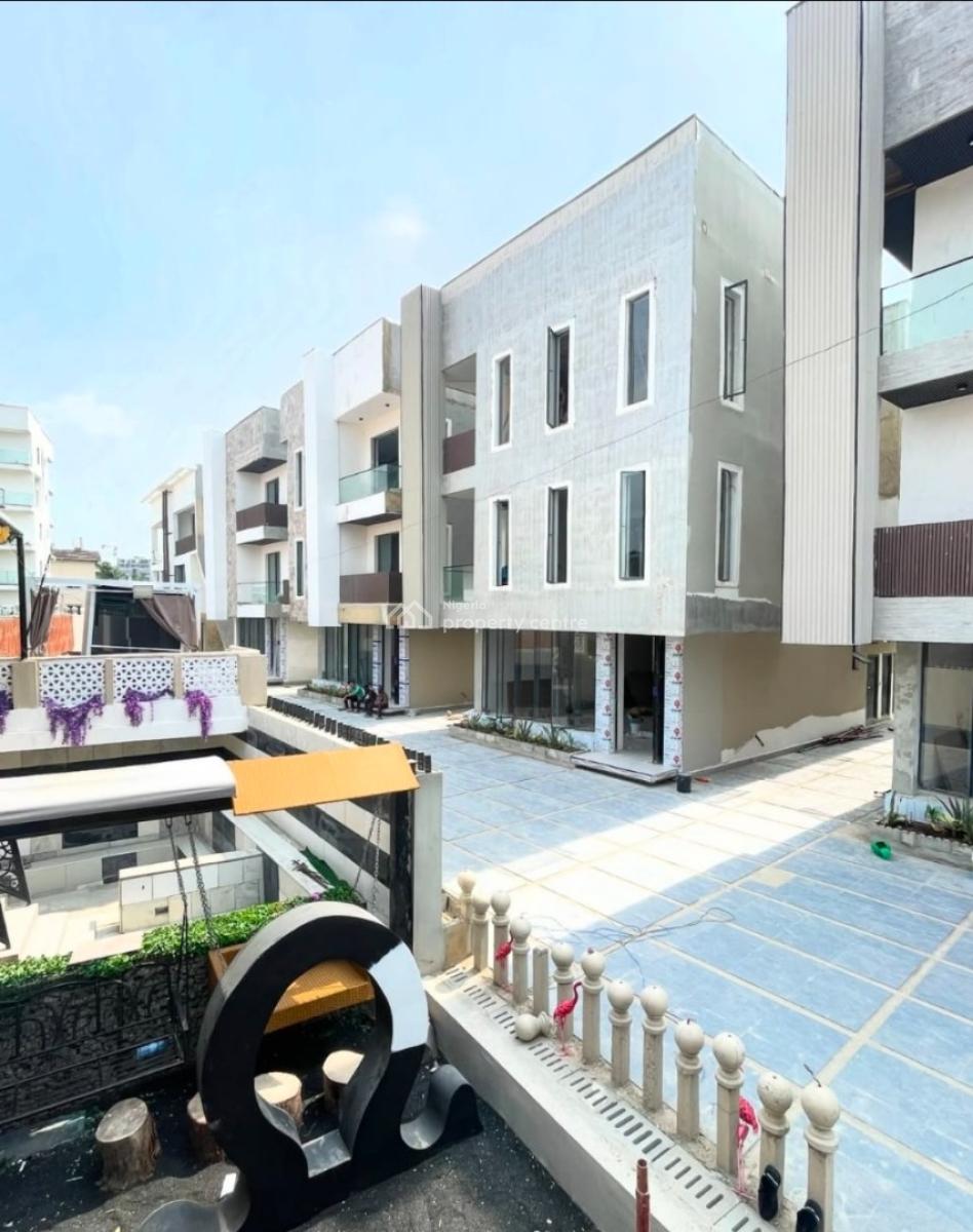 4 Bed Detached with Kitchenette + 2 Bq, Parkview, Ikoyi, Lagos, Detached Duplex for Sale