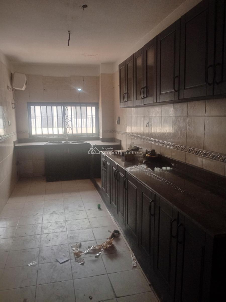 Very Spacious Administrative Office 2 Bedroom Apartment, Bourdillon Road, Ikoyi Lagos, Ikoyi, Lagos, Office Space for Rent