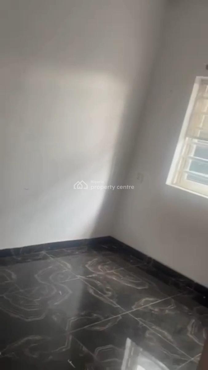 Miniflat, New Makoko, Sabo, Yaba, Lagos, Flat / Apartment for Rent