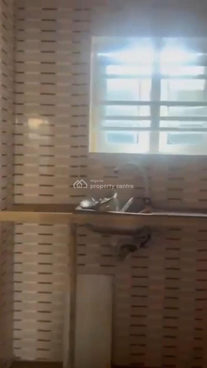 Miniflat, New Makoko, Sabo, Yaba, Lagos, Flat / Apartment for Rent