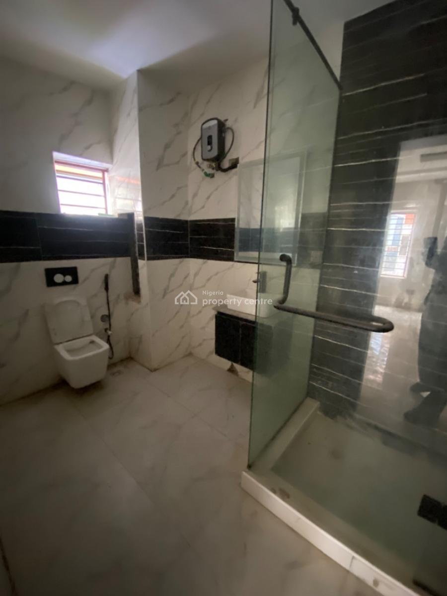 Fully Serviced 2 Bedrooms Apartments with Bq, Lekki Phase One, Lekki Phase 1, Lekki, Lagos, Flat / Apartment for Rent