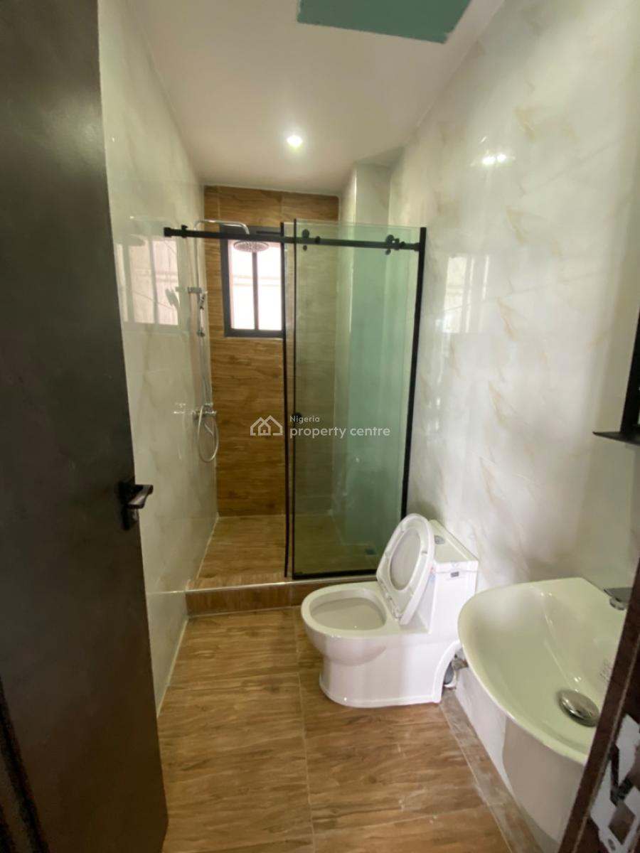 Now Selling-a Fully Serviced 2 Bedrooms Apartments with Elevator, Lekki Phase 1, Lekki, Lagos, Flat / Apartment for Sale