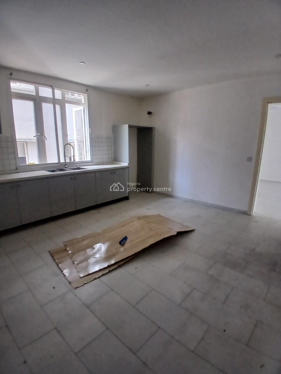 Serviced with 24/7 Power Supply 3 Bedroom En-suite Flat with an Enclos, Oniru, Victoria Island (vi), Lagos, Flat / Apartment for Rent