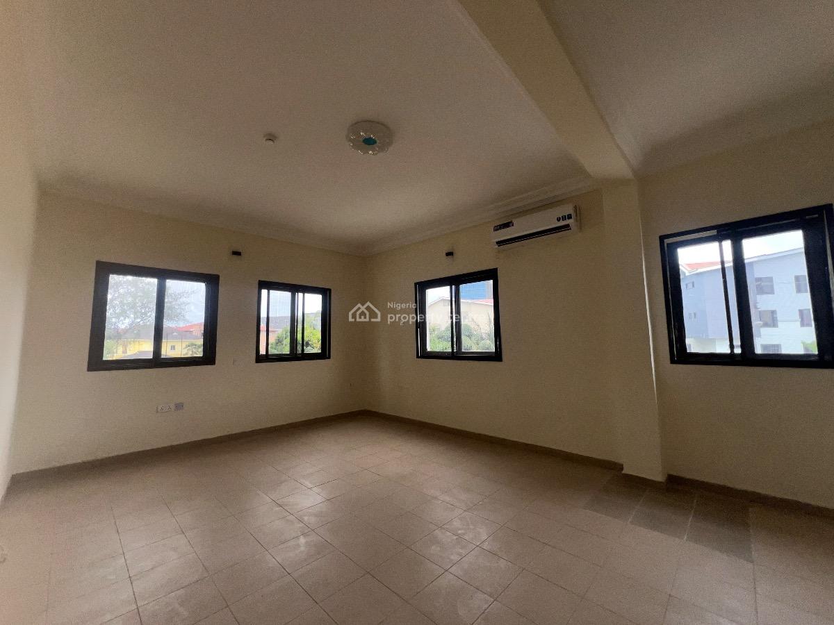Luxury 3 Bedroom Flat with Bq, By Admiralty Way, Lekki Phase 1, Lekki, Lagos, Flat / Apartment for Rent