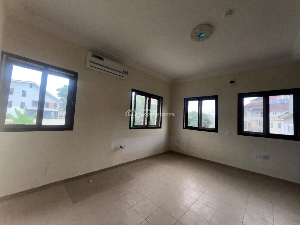 Luxury 3 Bedroom Flat with Bq, By Admiralty Way, Lekki Phase 1, Lekki, Lagos, Flat / Apartment for Rent